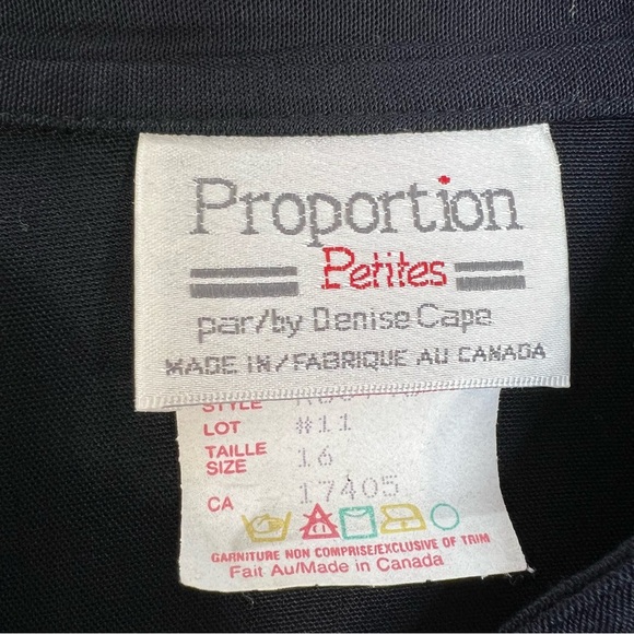 Vintage Canadian made black boxy mandarin collar long sleeve blouse 16 - Picture 11 of 12